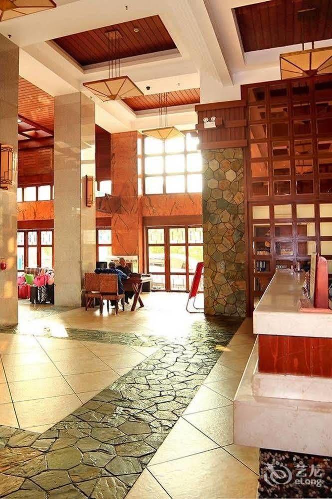 Haiyue Bay Holiday Hotel Санья Экстерьер фото